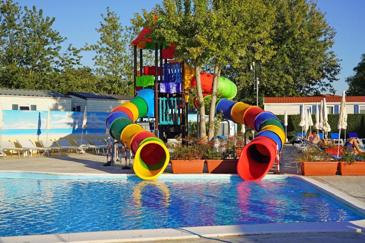 Butterfly Camping Village Пескиера дел Гарда Екстериор снимка